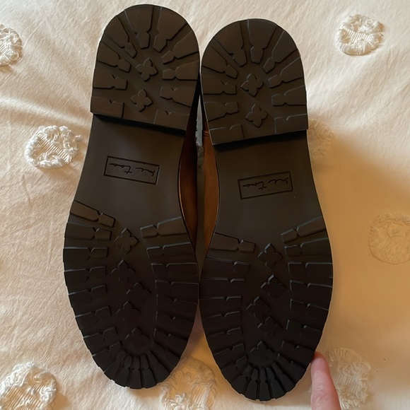 Me Too Low Heel Boot - Picture 7 of 10